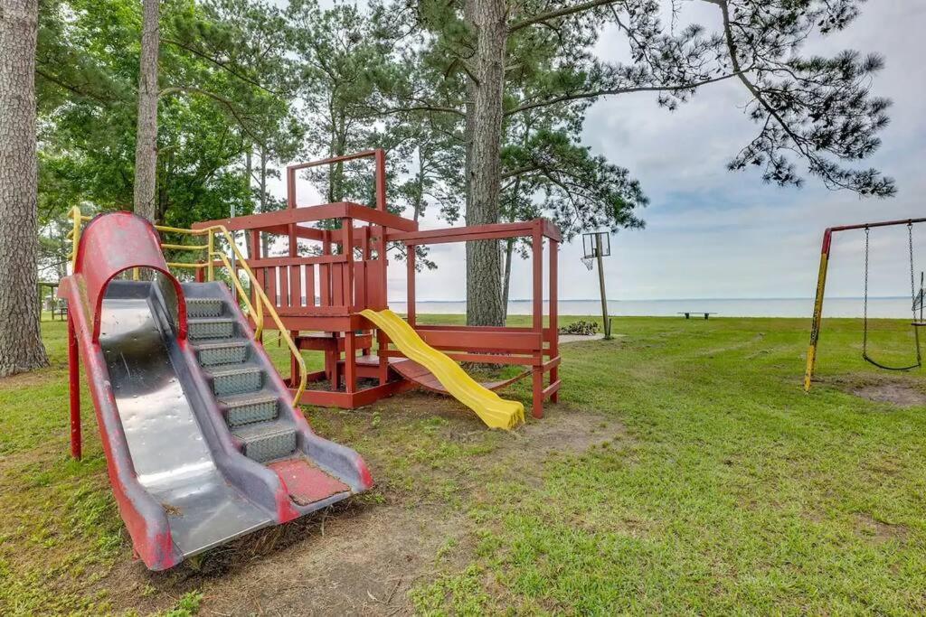 Vacation Home Lake Livingston! Onalaska Esterno foto