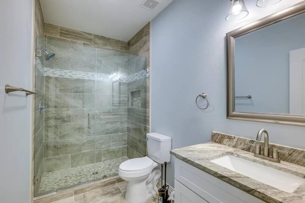 Vacation Home Lake Livingston! Onalaska Esterno foto