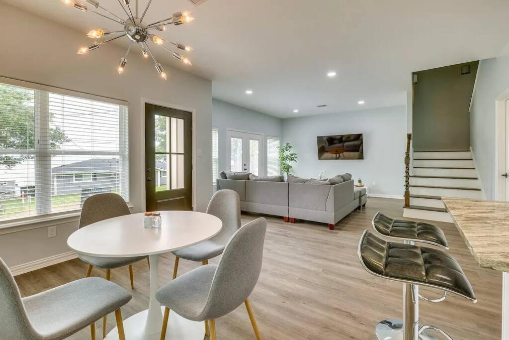 Vacation Home Lake Livingston! Onalaska Esterno foto