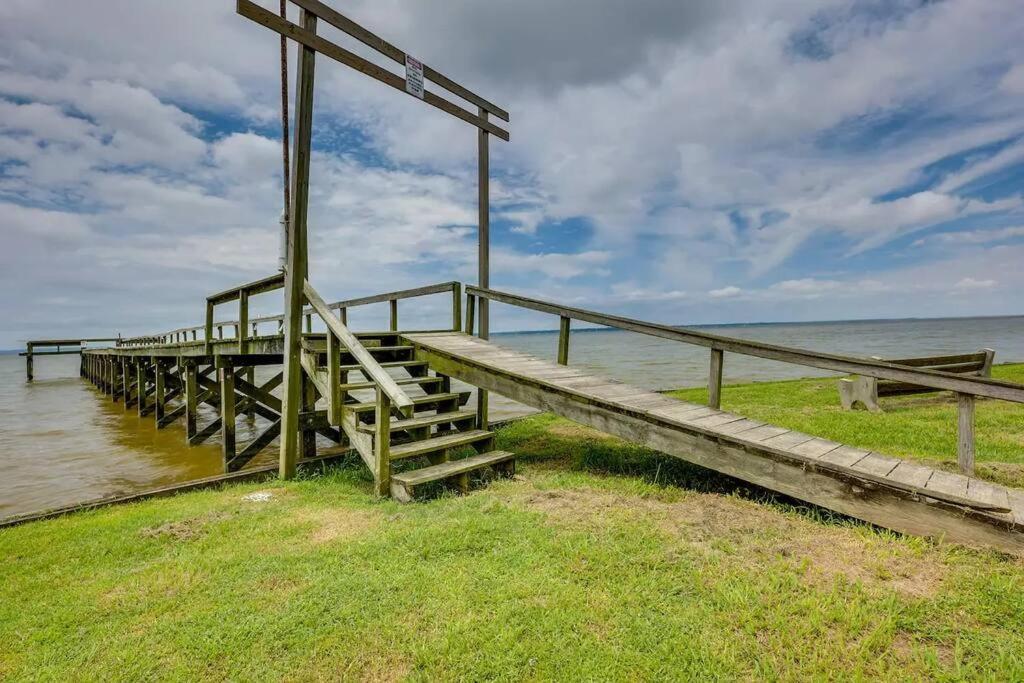 Vacation Home Lake Livingston! Onalaska Esterno foto